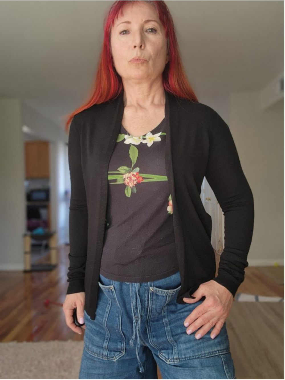 TED BAKER 2-Piece‎ Black Floral Tee & Cardigan S